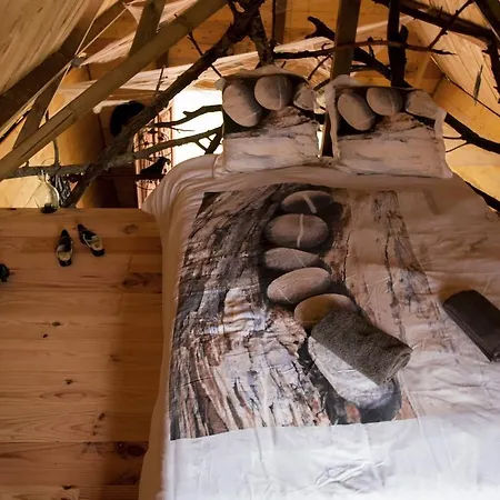 La Maison Magique Bed & Breakfast Trignac