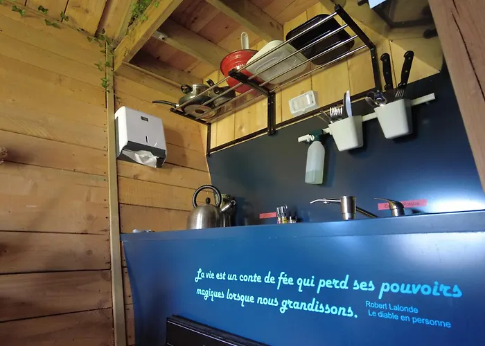 לינה וארוחת בוקר La Maison Magique טריניאק