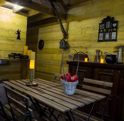 לינה וארוחת בוקר La Maison Magique טריניאק